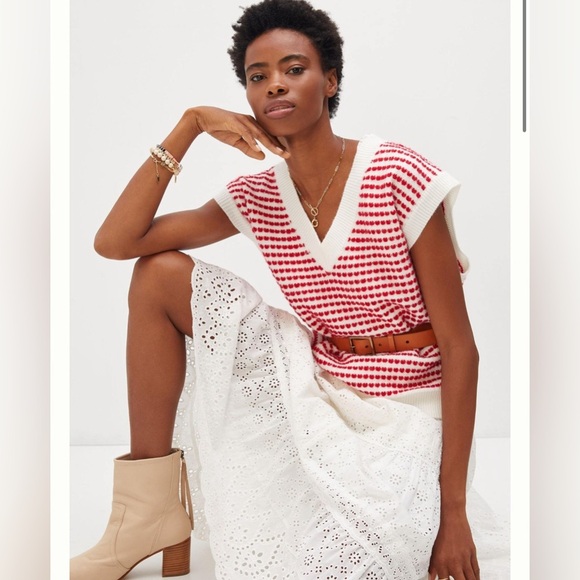 Anthropologie Tiny Red Heart Sweater Vest, One Size - Picture 3 of 9